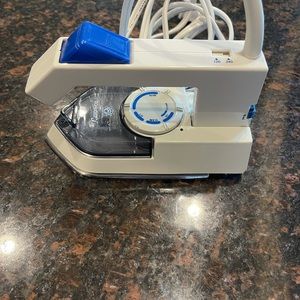 Travel iron steam